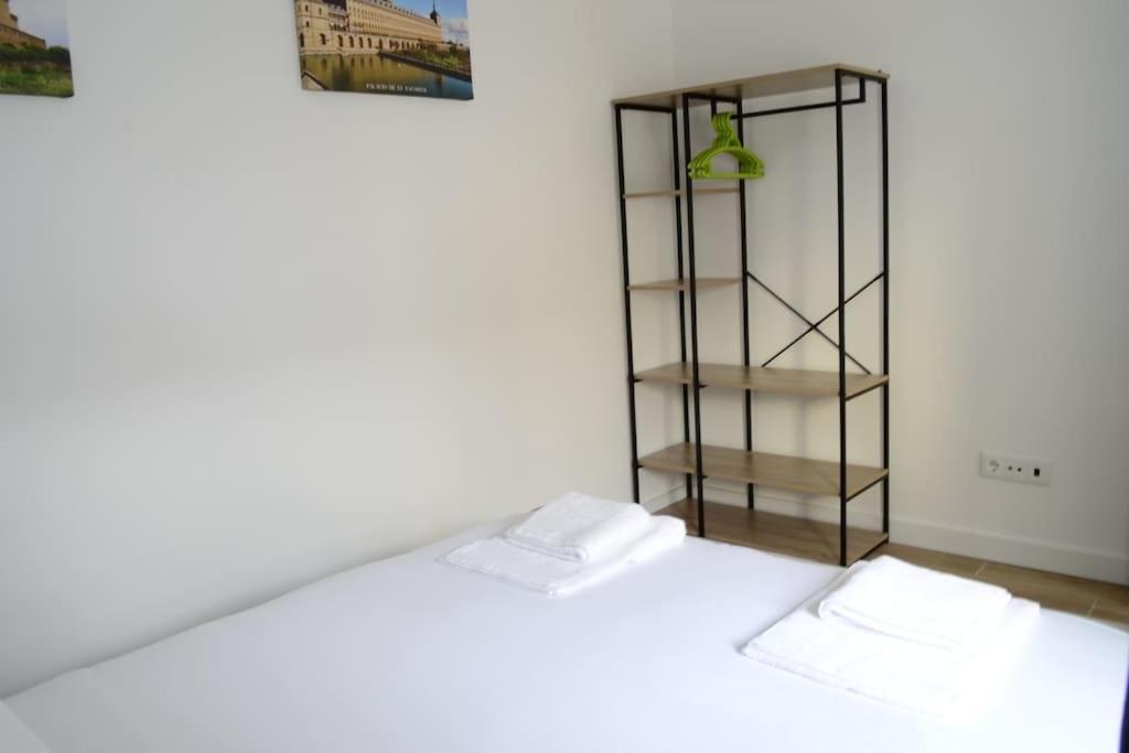 Casa En Alquiler Vacacional En Alcalá de Henares Exterior foto